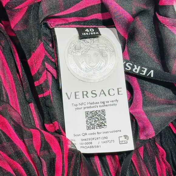 NWT $5,025 Versace Runway SS2023 Sheer Zebra Plisse Dress Red Black IT 40/US 4 - Picture 13 of 16